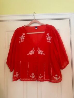 Old Navy Crinkle Gauze Button Down Embroidered Top